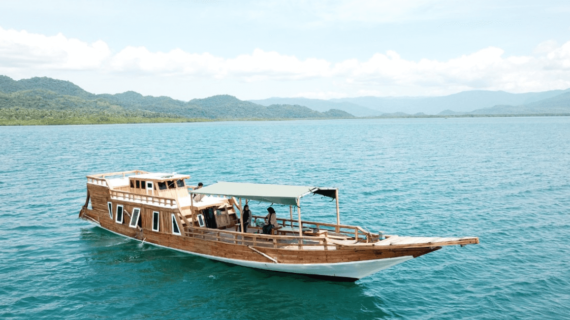 Paket Rekreasi Pulau Komodo 1 Hari Dengan Perahu Kayu