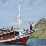 Tours Packages Manjarite Island 3d2n Using Phinisi Ship With Cheap Prices In Komodo, Labuan Bajo, West Manggarai.