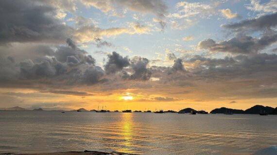 Mau Liburan Dekat Kota? Ini Dia Pesona Pantai Pede Labuan Bajo